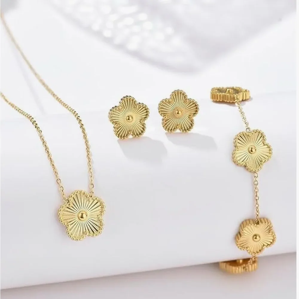 Four Leaf Clover Set for Women 18K Gold Plated
